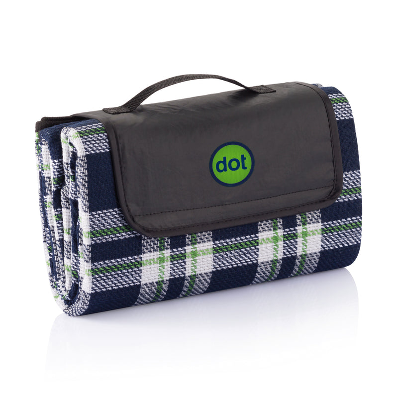 Load image into Gallery viewer, Tartan picnic blanket - Custom Wood Designs
