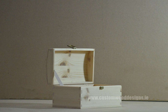 Pine Wood Chest CB1 23X13X12 cm Chest Box pin chest lock lockable box small trunk pine-wood-chest-cb1-23x13x12-cmcustom-wood-designschest-box-447356_34908aff-da52-4962-8514-481c0222f12b